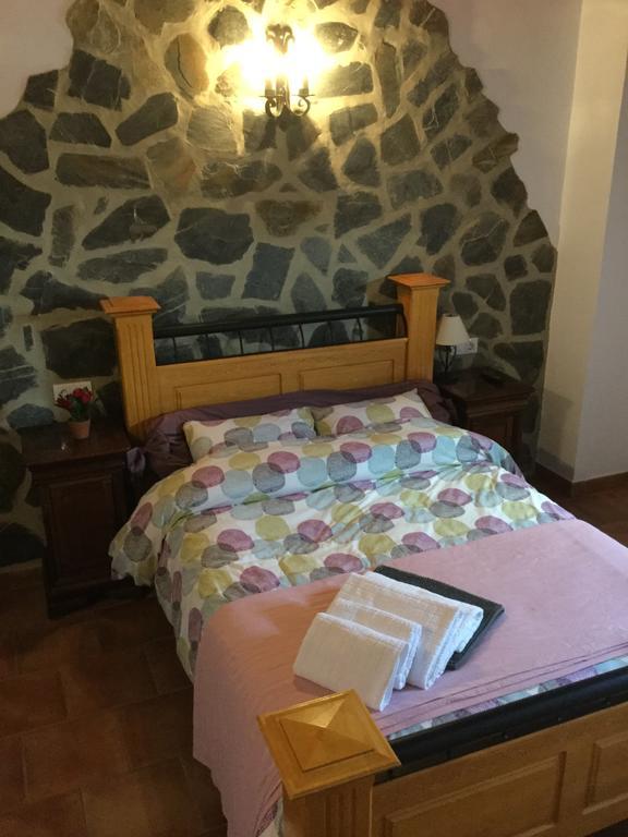 Bed and Breakfast Los Cazadores El Gastor Exterior foto